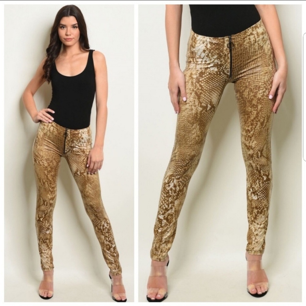 SALE! HP🌈 Love In Mocha Snake Print Pants - Picture 1 of 4